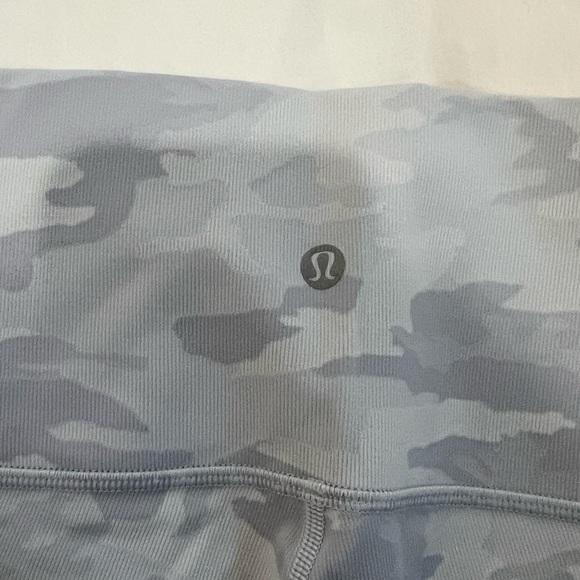 Lululemon Wunder Under Short 10" *Ribbed Incognito Camo Jacquard Alpine Size6 - Picture 4 of 6